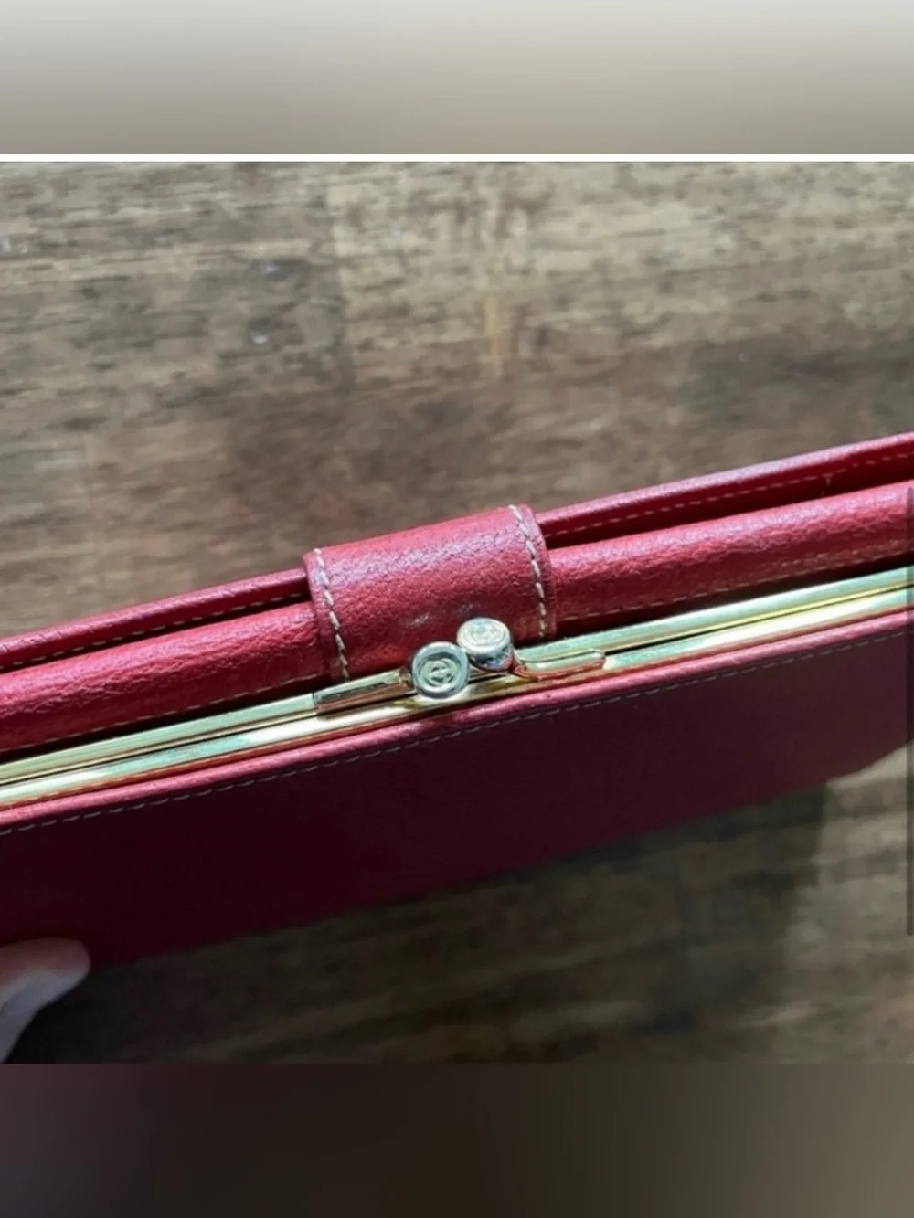GUCCI Red Long Wallet Snap Closure and Kiss Lock Coin Pocket - Picture 3 of 11